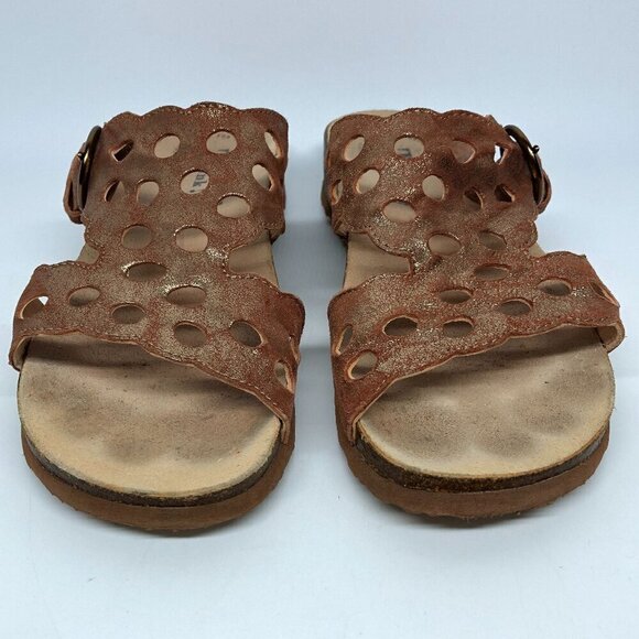 Think Gold Sandals Size 7 1/2 - 8 - Picture 1 of 7